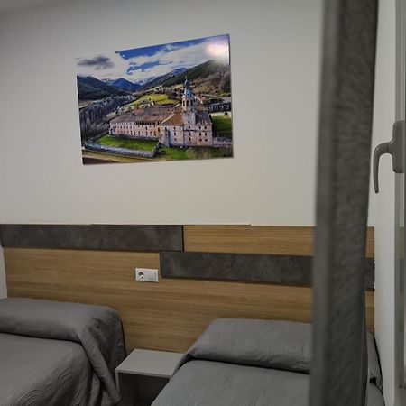 Hostal Rioja Condestable 로그로노 외부 사진